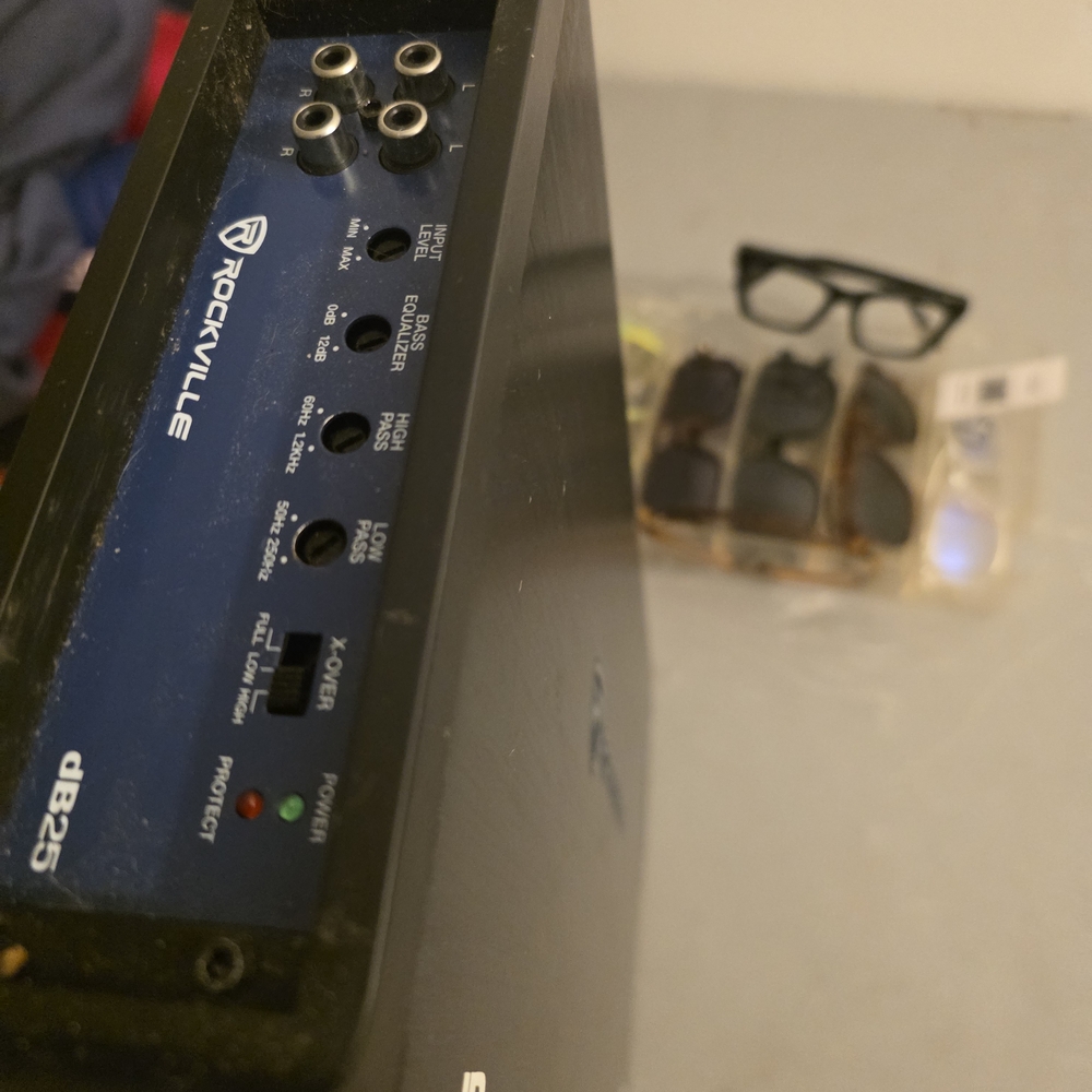 Black 2 Channel Car Amplifier - Picture 2 of 3